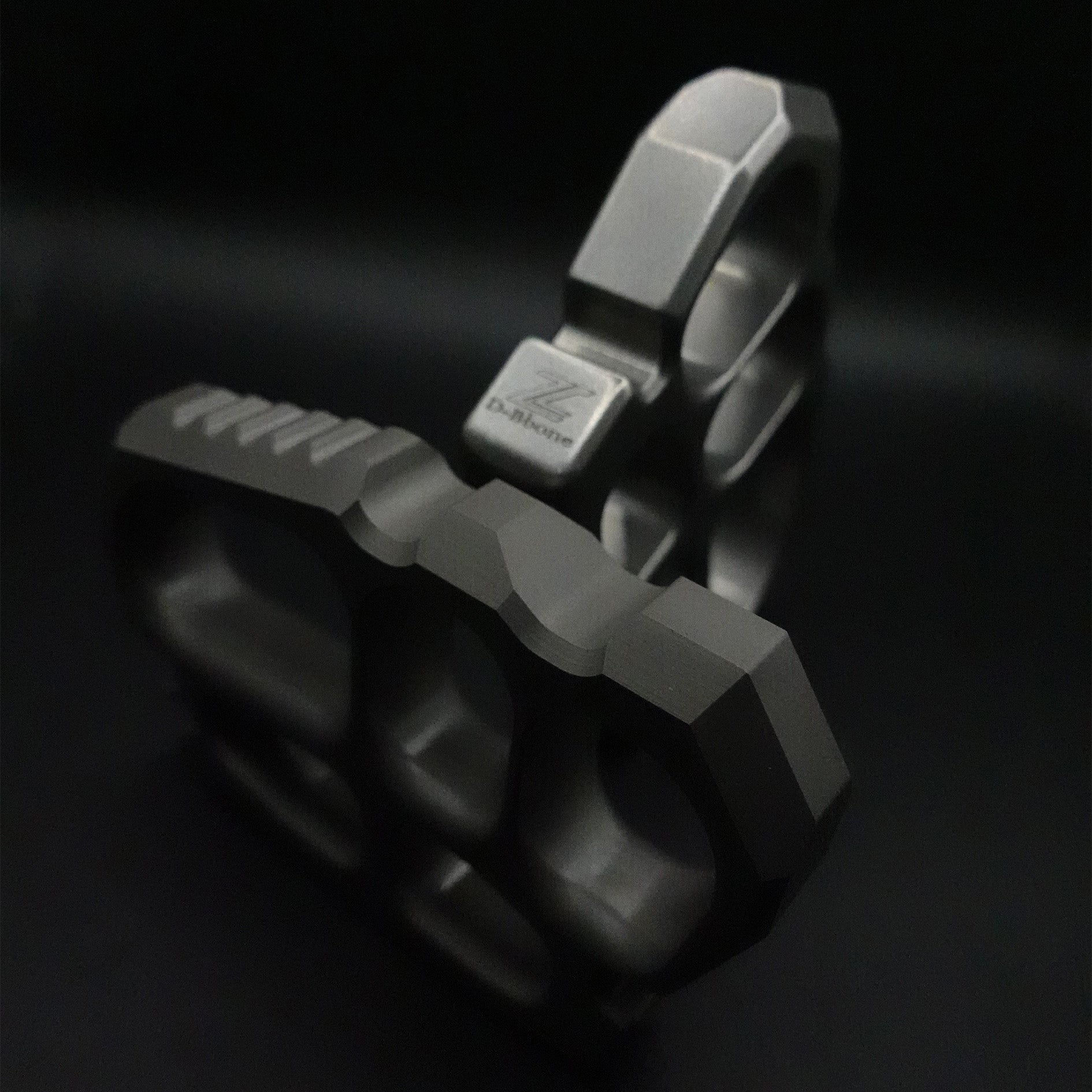 Full Stainless Steel Everyday Carry Knuckle Dusters Brass Knuckles - Tophatter Daily Deals